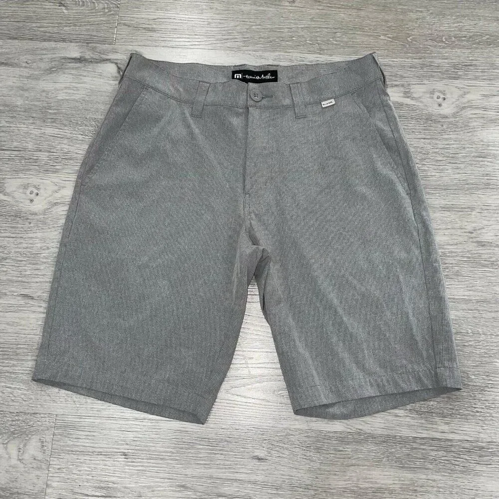 Travis Mathew Shorts Men’s 30 Beck Chino Flat Front Performance Golf Stretch